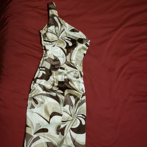 EUC One shoulder Le Chateau dress size XXS - Picture 2 of 7